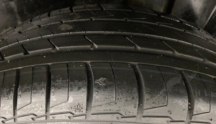 2021 MG HECTOR SHARP DCT PETROL, Petrol, Automatic, 6,501 km, Right Rear Tyre Tread