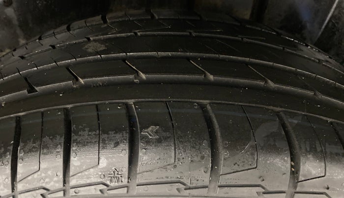 2021 MG HECTOR SHARP DCT PETROL, Petrol, Automatic, 6,501 km, Left Rear Tyre Tread