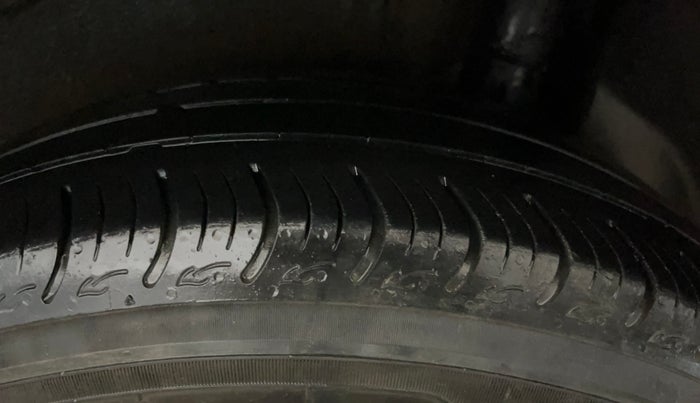 2018 Maruti IGNIS ZETA 1.2, Petrol, Manual, 86,026 km, Left Rear Tyre Tread