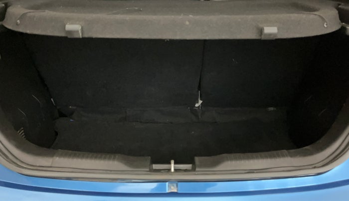 2018 Maruti IGNIS ZETA 1.2, Petrol, Manual, 86,026 km, Boot Inside