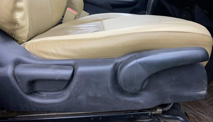 2017 Honda Jazz 1.2L I-VTEC V AT, Petrol, Automatic, 89,835 km, Driver Side Adjustment Panel