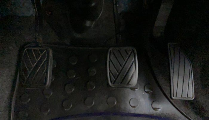2015 Maruti Celerio VXI, Petrol, Manual, 60,594 km, Pedals