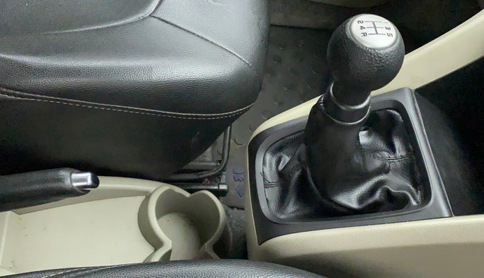 2015 Maruti Celerio VXI, Petrol, Manual, 60,594 km, Gear Lever