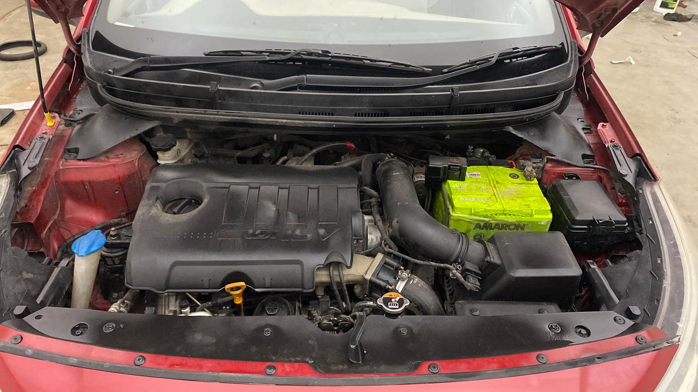 2015 Hyundai Elite i20 ASTA 1.4 CRDI, Diesel, Manual, 1,24,623 km, Engine View