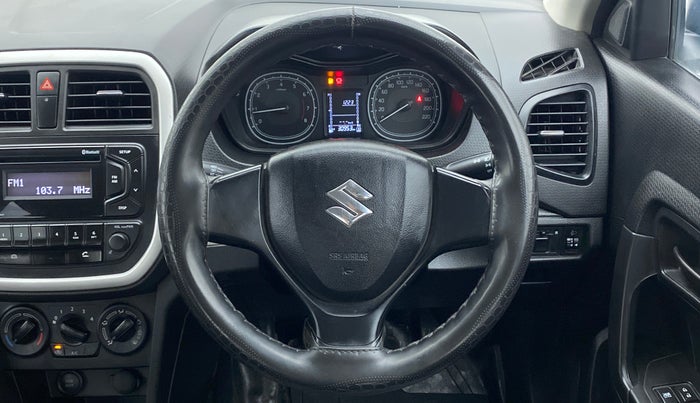 2020 Maruti Vitara Brezza LXI, Petrol, Manual, 30,953 km, Steering Wheel Close Up