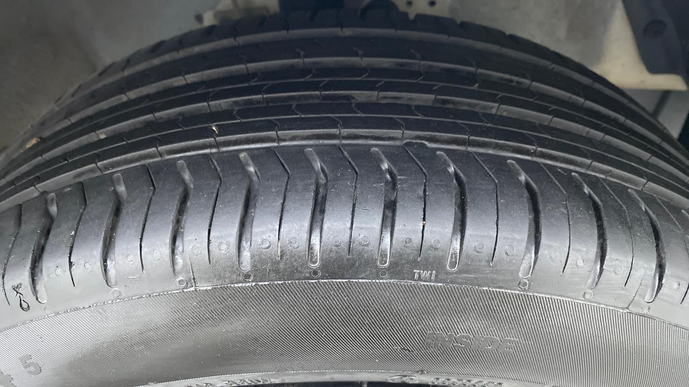 2011 Hyundai i20 MAGNA O 1.2, Petrol, Manual, 96,026 km, Right Front Tyre Tread