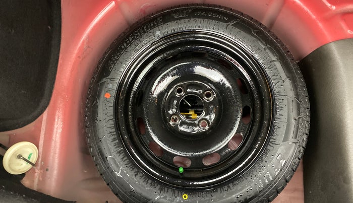 2013 Ford Figo ZXI 1.2 PETROL, Petrol, Manual, 1,10,711 km, Spare Tyre