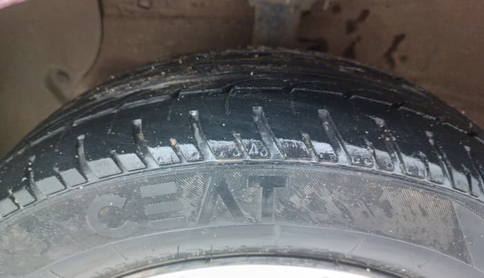 2015 Hyundai Grand i10 MAGNA 1.2 KAPPA VTVT, Petrol, Manual, 56,356 km, Left Front Tyre Tread