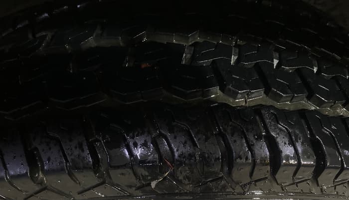 2015 Tata Safari Storme 2.2 EX 4X2, Diesel, Manual, 78,427 km, Left Rear Tyre Tread