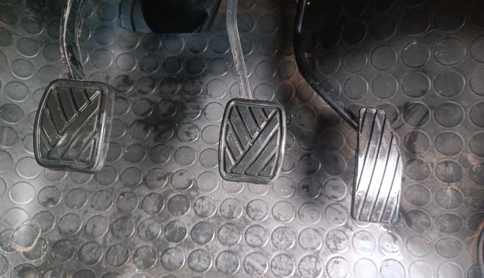 2018 Maruti Wagon R 1.0 VXI, Petrol, Manual, 32,756 km, Pedals