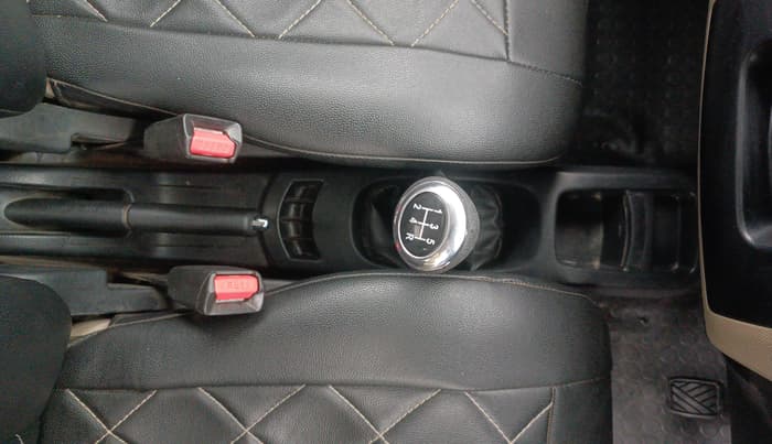 2018 Maruti Wagon R 1.0 VXI, Petrol, Manual, 32,756 km, Gear Lever