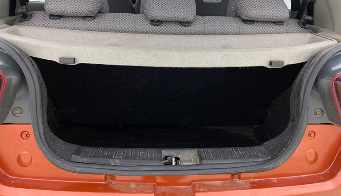 2017 Mahindra Kuv100 K6 D 5 STR, Diesel, Manual, 60,342 km, Boot Inside