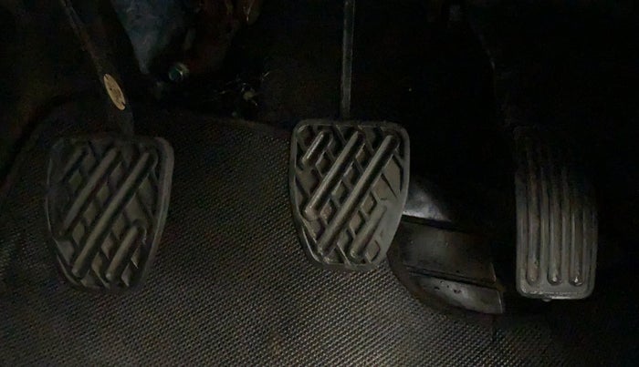 2017 Datsun Go T, Petrol, Manual, 61,811 km, Pedals