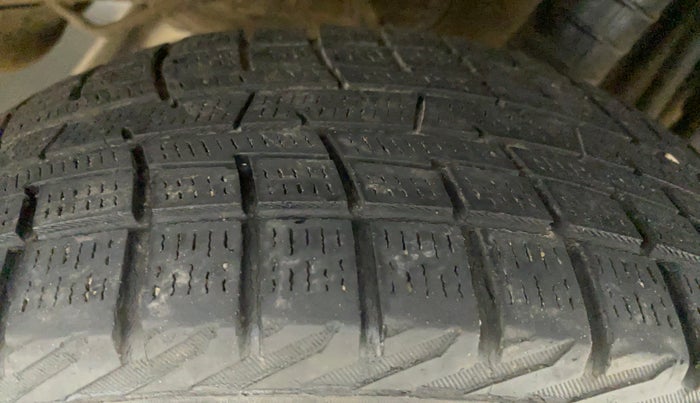 2017 Datsun Go T, Petrol, Manual, 61,811 km, Left Rear Tyre Tread