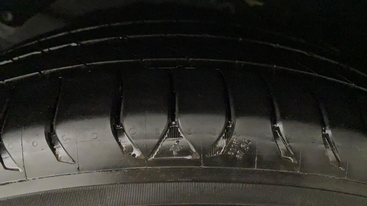 2017 Hyundai New Elantra 2.0 SX(O) AT PETROL, Petrol, Automatic, 64,350 km, Left Rear Tyre Tread
