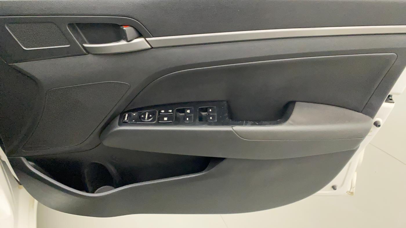 2017 Hyundai New Elantra 2.0 SX(O) AT PETROL, Petrol, Automatic, 64,350 km, Driver Side Door Panels Control