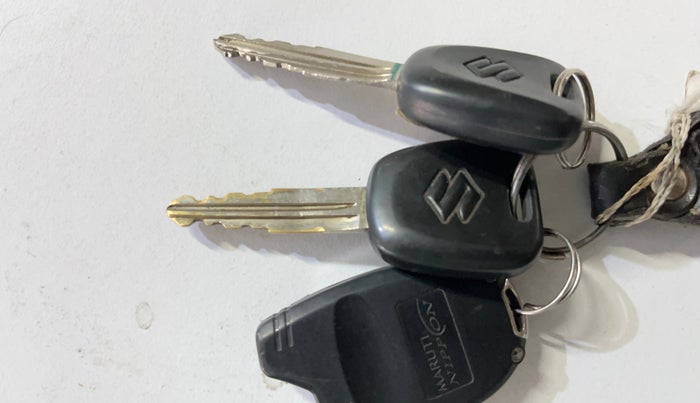 2016 Maruti Alto K10 VXI, Petrol, Manual, 24,284 km, Key Close Up