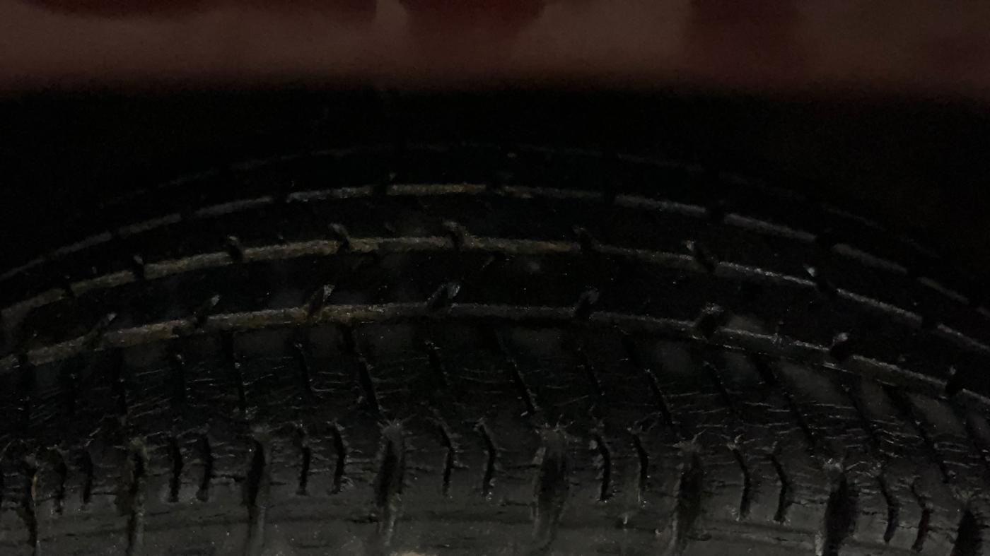 2016 Maruti Alto K10 VXI, Petrol, Manual, 24,370 km, Right Front Tyre Tread