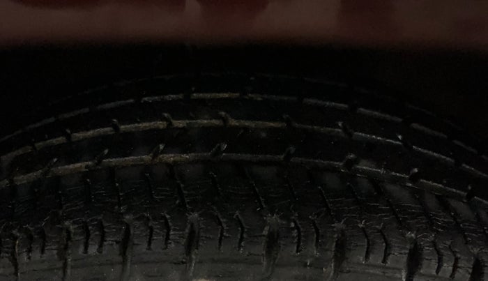 2016 Maruti Alto K10 VXI, Petrol, Manual, 24,284 km, Right Front Tyre Tread