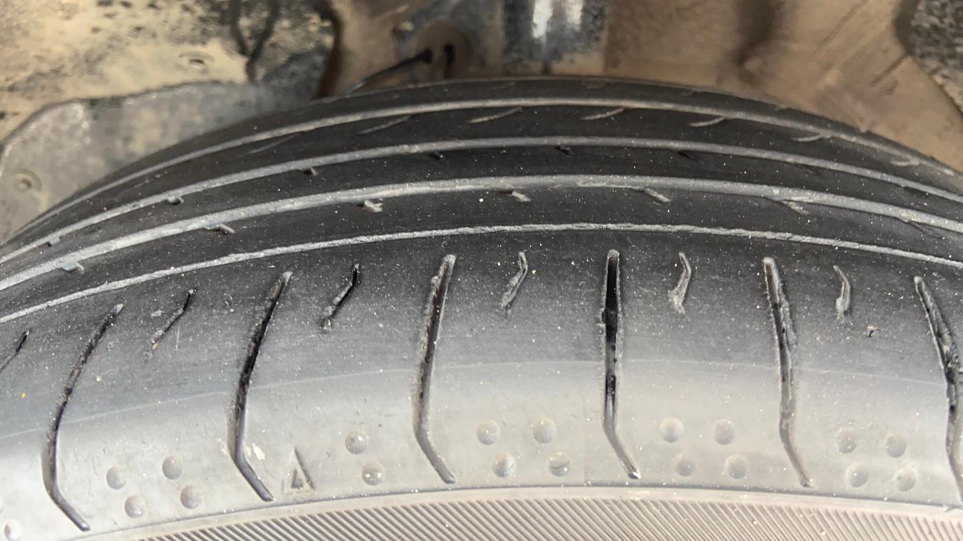 2021 MG HECTOR PLUS SHARP 1.5 PETROL TURBO CVT 6-STR, Petrol, Automatic, 58,694 km, Left Front Tyre Tread