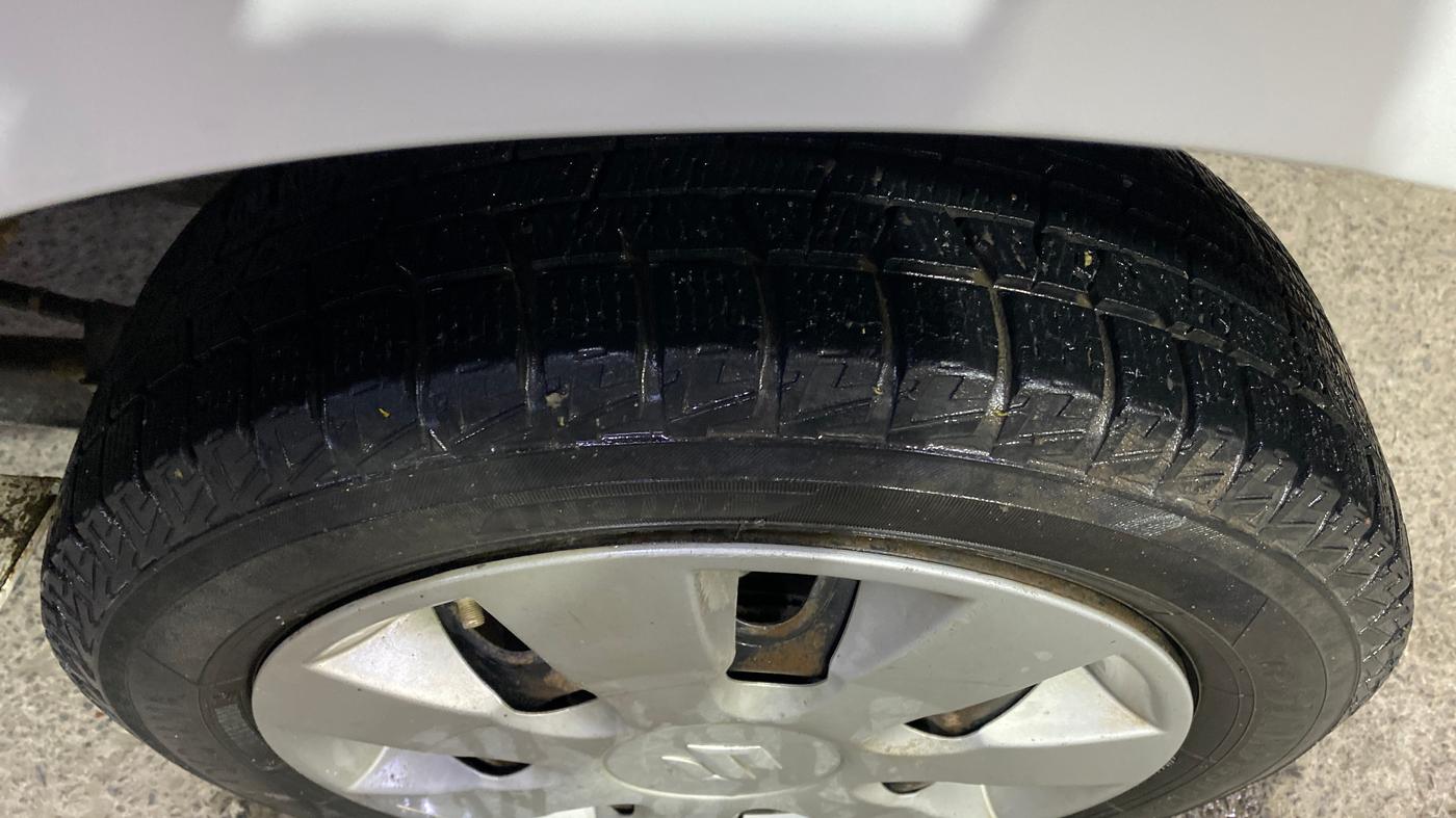 2016 Maruti Alto K10 VXI, Petrol, Manual, 38,216 km, Left Rear Tyre Tread