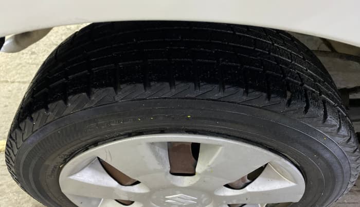 2016 Maruti Alto K10 VXI, Petrol, Manual, 38,216 km, Right Rear Tyre Tread
