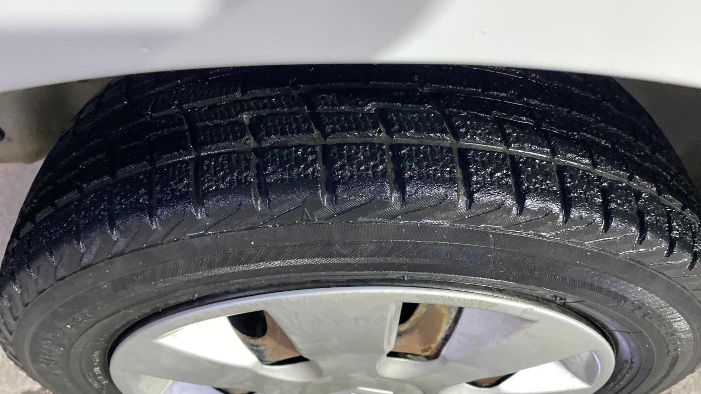 2016 Maruti Alto K10 VXI, Petrol, Manual, 38,216 km, Left Front Tyre Tread