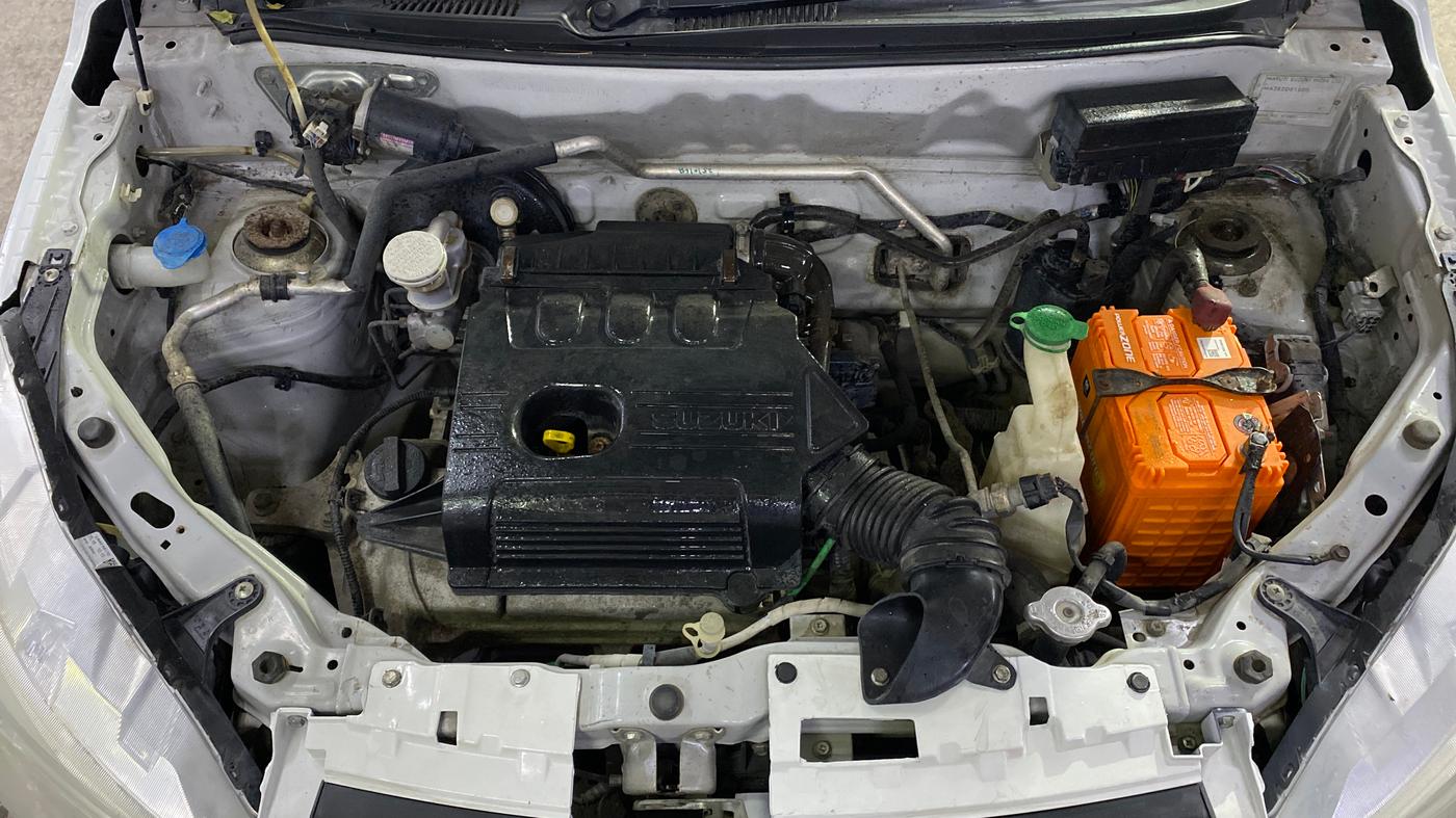 2016 Maruti Alto K10 VXI, Petrol, Manual, 38,216 km, Engine View