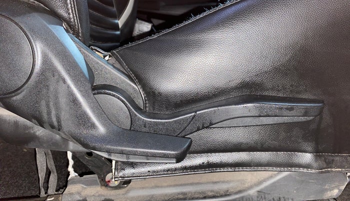 2019 Maruti Swift VXI, Petrol, Manual, 20,580 km, Driver Side Adjustment Panel