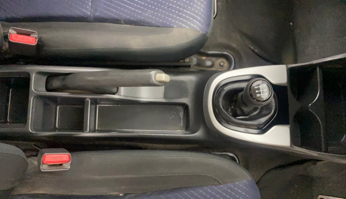 2017 Honda WR-V 1.2L I-VTEC S MT, Petrol, Manual, 79,377 km, Gear Lever