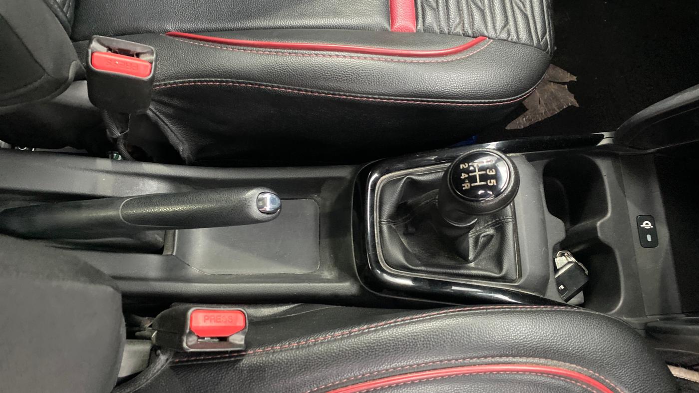 2024 Maruti Swift ZXI PLUS, Petrol, Manual, 28,644 km, Gear Lever