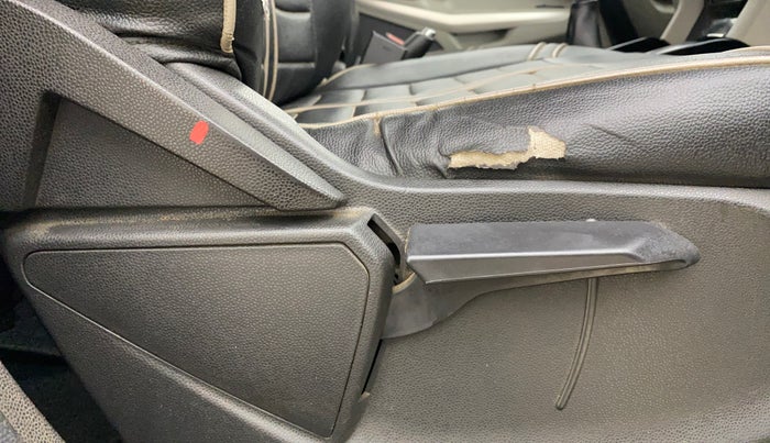 2016 Ford Ecosport TITANIUM 1.5L DIESEL, Diesel, Manual, 1,02,703 km, Driver Side Adjustment Panel