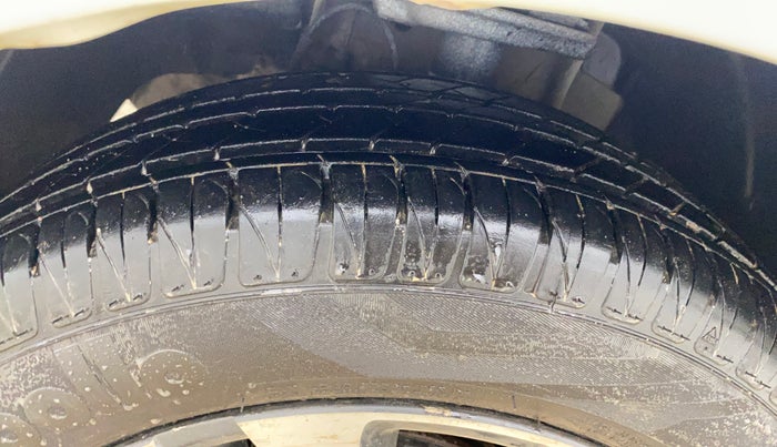 2019 Tata Tiago XZ PLUS PETROL, Petrol, Manual, 55,857 km, Left Front Tyre Tread