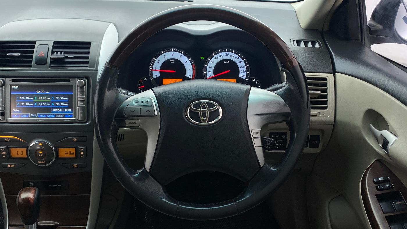 2011 Toyota Corolla Altis VL AT, Petrol, Automatic, 59,536 km, Steering Wheel Close Up