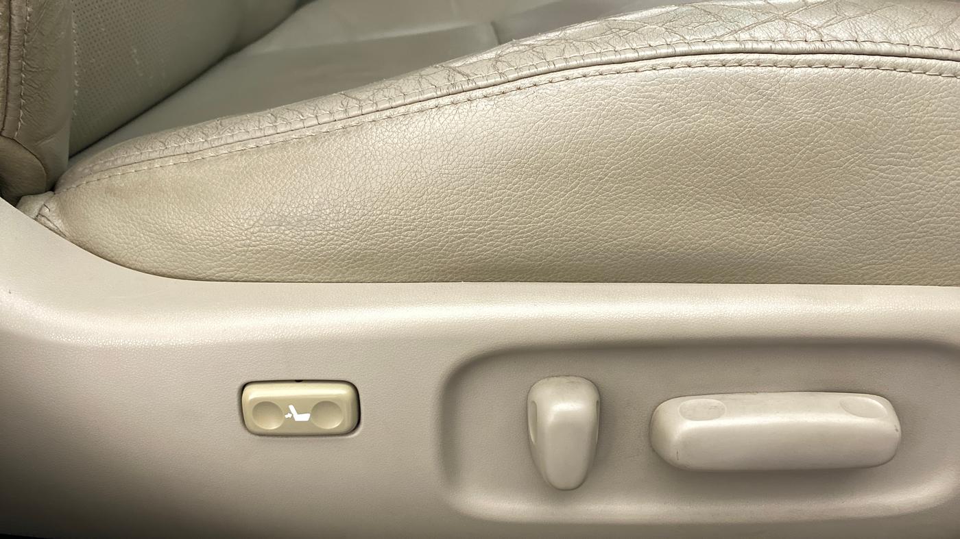 2011 Toyota Corolla Altis VL AT, Petrol, Automatic, 59,536 km, Driver Side Adjustment Panel