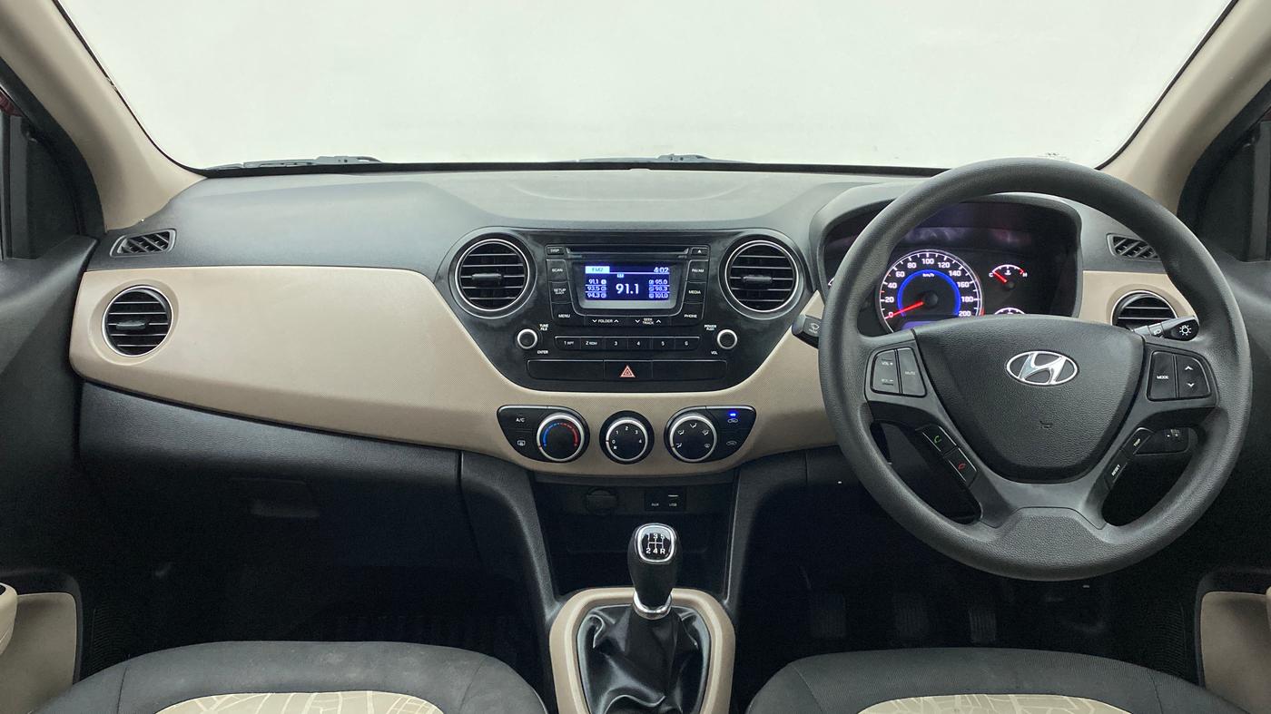 2016 Hyundai Grand i10 SPORTZ 1.2 KAPPA VTVT, Petrol, Manual, 50,975 km, Dashboard