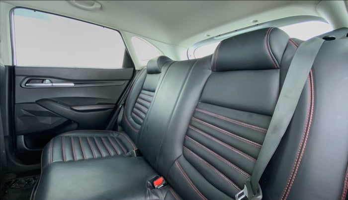 2020 KIA SELTOS HTK PLUS 1.5 PETROL, Petrol, Manual, 15,434 km, Right Side Rear Door Cabin