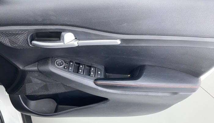2020 KIA SELTOS HTK PLUS 1.5 PETROL, Petrol, Manual, 15,434 km, Driver Side Door Panels Control
