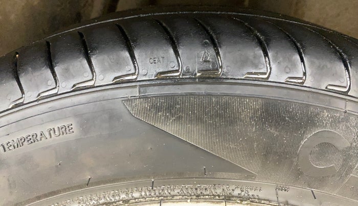 2015 Honda Jazz 1.2L I-VTEC V AT, Petrol, Automatic, 53,220 km, Left Rear Tyre Tread