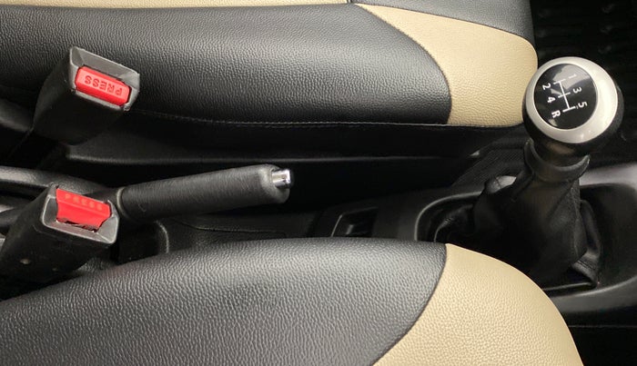 2014 Maruti Wagon R 1.0 VXI, Petrol, Manual, 33,965 km, Gear Lever