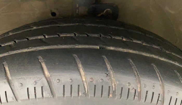2016 Maruti Celerio ZXI AMT, Petrol, Automatic, 47,632 km, Left Front Tyre Tread