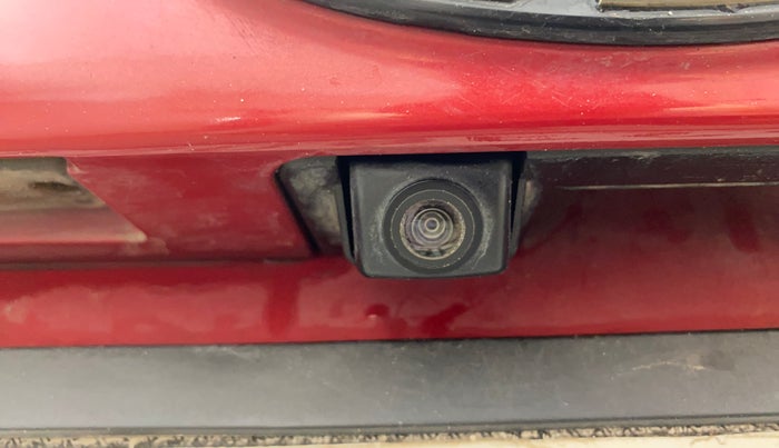 2021 Mahindra XUV300 W8(O) 1.2 PETROL DUAL TONE, Petrol, Manual, 49,232 km, Parking Camera
