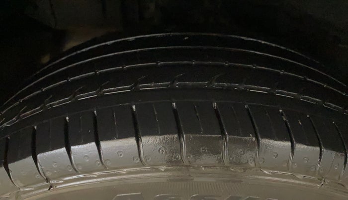 2019 Tata NEXON XM PETROL, Petrol, Manual, 79,188 km, Right Rear Tyre Tread