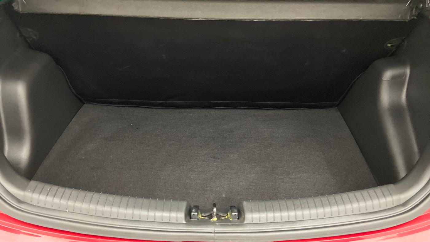 2018 Hyundai Grand i10 SPORTZ 1.2 KAPPA VTVT, Petrol, Manual, 16,375 km, Boot Inside