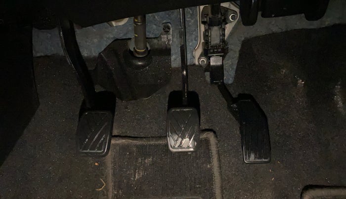 2019 Maruti XL6 ALPHA MT, Petrol, Manual, 29,872 km, Pedals