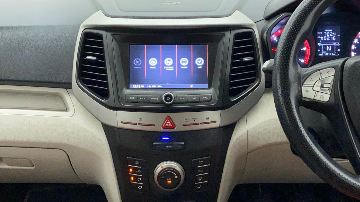 2019 Mahindra XUV300 W6 1.5 DIESEL, Diesel, Manual, 40,717 km, Air Conditioner
