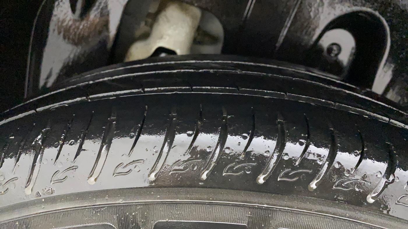 2019 Mahindra XUV300 W6 1.5 DIESEL, Diesel, Manual, 40,717 km, Left Rear Tyre Tread