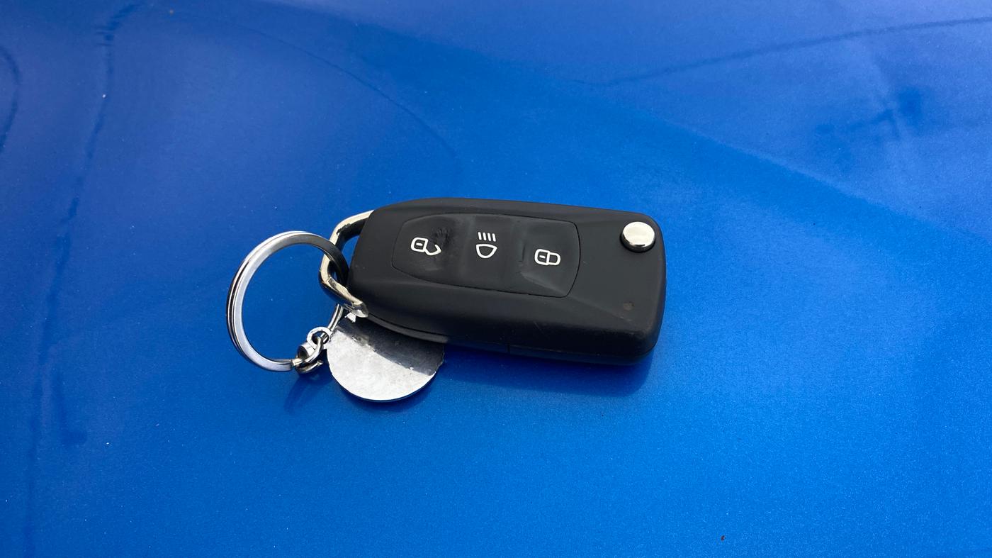 2018 Tata NEXON XT PETROL, Petrol, Manual, 60,281 km, Key Close Up
