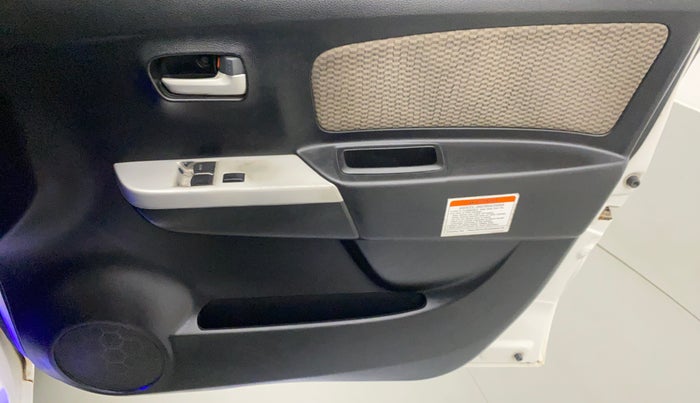 2014 Maruti Wagon R 1.0 LXI CNG, CNG, Manual, 1,15,667 km, Driver Side Door Panels Control