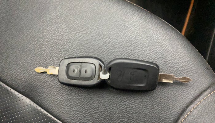 2017 Renault Kwid CLIMBER 1.0 AMT, Petrol, Automatic, 55,404 km, Key Close Up